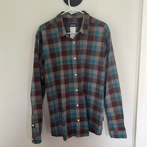 Patagonia organic cotton long sleeve button down shirt large